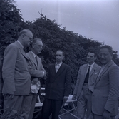 Ruben Wagnsson med astronomer angående solförmörkelsen 1953.