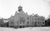 Sparkåkande barn på Kungsgatan, 1920-tal