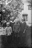 Barn framför hus, 1920-tal