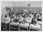 Klassfoto på Holmens skola, 1956-1957