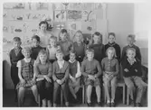 Klassfoto på Holmens skola, 1956-1957