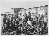 Klassfoto på Mikaelskolan, 1956-1957