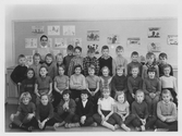 Klassfoto på Holmens skola, 1957-1958