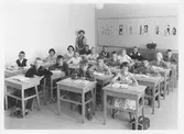 Klassfoto på Holmens skola, 1957-1958