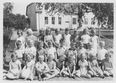 Klassfoto på Hjärsta skola, 1961-05-06