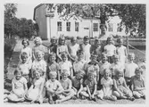 Klassfoto på Hjärsta skola, 1961-05-06