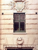 Fasadutsmyckning på Örebro enskilda bank, 1980-tal