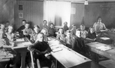 Skolklass på Ormesta skola, 1925