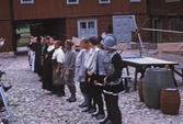 Skådespelare tackar publiken i Wadköping, 1970-tal