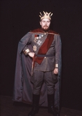Skådespelare utklädd till kung, 1970-tal