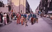 Parad med hundar på Storgatan, 1970-tal