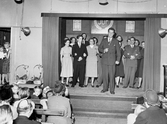 Vintrosa kyrkokör sjunger 'Vi går efter öl', 1950-tal