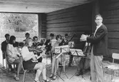 Ungdomsorkester spelar i Wadköping, 1960-tal