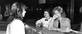 Ungdomar i baren på Café Oscar, 1987