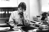 Kvinna i telefon, 1987