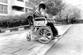 Granskning av trafikfällor för handikappade åt Tekniska gatuavdelningen, 1988