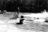Användning av brandsläckare vid kurs i brandförsvar, 1989