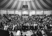 Stor grupp på konsert, 1940-tal