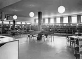 Studiebord i biblioteksfilialen i Tybble Centrum, 1961 ca