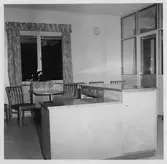 Utlåningsdisk i Viby Folkbibliotek i Vretstorp, 1950-tal