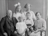 Familjebild av frisör Andersson 