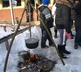 Matlagning vid kooperativet Trädet i Brickebacken, 2006-02-11