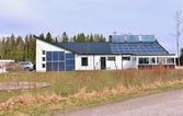 Hus med solpaneler längs Palmbohultsvägen, 2016-04-08