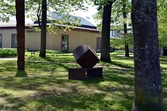 Konstverk vid Örebro läns museum, Slottsparken, 2016-05-11