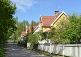 Äldre hus längs Kasernvägen 40-42, 2016-05-17