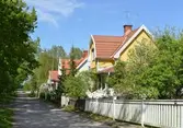 Äldre hus längs Kasernvägen 40-42, 2016-05-17