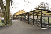 Cykelställ vid Södra station, Eugénplatsen 2, 2016-04-19