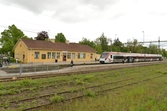 Till Södra station ankommande tåg söderifrån, Eugénplatsen 2, 2016-05-26