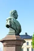 Byst föreställande Eugen von Rosen vid Örebro Centralstation, Östra Bangatan 1, 2016-05-25