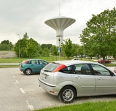 Svampen och parkerade bilar, Pettersberg, 2016-05-24