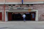 Entré till parkeringsgarage, Slottsgatan 21, 2016-09-02