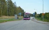 Buss och busshållplats vid Buxbomsvägen, 2016-09-23