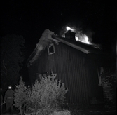 Brand i sommarstuga, Blå Rör. 11 September 1960.