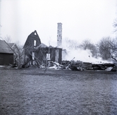 Jonssons gård i Kalleguta brinner 1955.