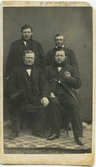 Porträtt på fyra män. Björkman (Färgare), Vadner (Bleckslagare), Lugner (Hattmakare), Lindvall (Skräddare)