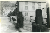 Västerås, Skultunavägen.
Bron vid Kvarnfallet och kvarnen,