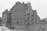 Hus vid byggarbetsplats, 1970