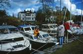 Gästande båtar i hamnen på Båtens dag, 1995