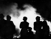 Grupp vid Valborgseld i Hasselfors, 1950-tal