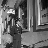 Polischefer andas ut.
16 juli 1959.