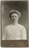 Kabinettsfotografi - Ester E, Uppsala 1911