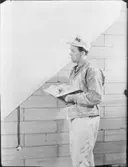 Yxhults Försäljnings AB, stavvägg kvarteret Gummibandet, Vällingby, Farsta.  Arbetsbilder med Miran och Miramatt