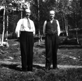 Från vänster:
Henrik Olsson f.1895 i Fjälltorp,Östmark
Olov Olovsson f.1891 i Fjälltorp,Östmark