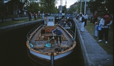 Pråmen Albert slussar på båtens dag, 1996