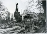 Västerås.
Rivning av Stadsparkens restaurang, 1971.