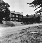 Källgränd, mellan Kyrkogårdsgatan och Drottninggatan, 1950-tal